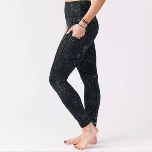 ZYIA Active Reflective Light N Tight High Rise Black Leggings Size 6 Size 8